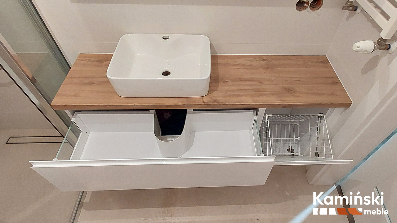 Szafka łazienkowa z szufladą i koszem – nowoczesne meble na wymiar, Lubawa
